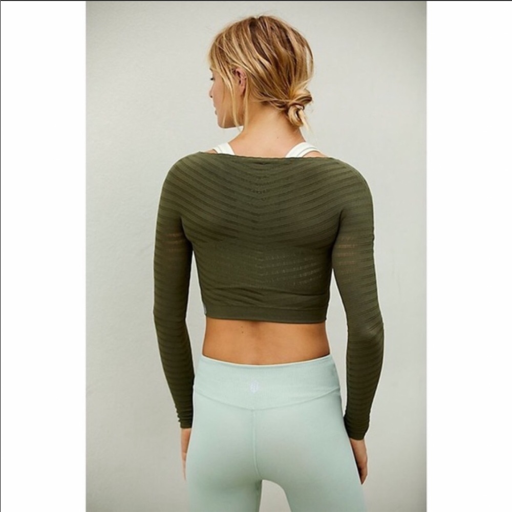 NWT Free People Movement Long Sleeve Top - Picture 3 of 3